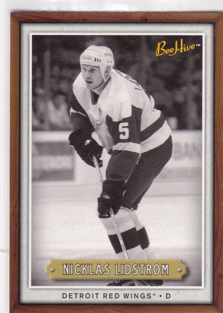 2006-07 Beehive Wood #67 Nicklas Lidstrom