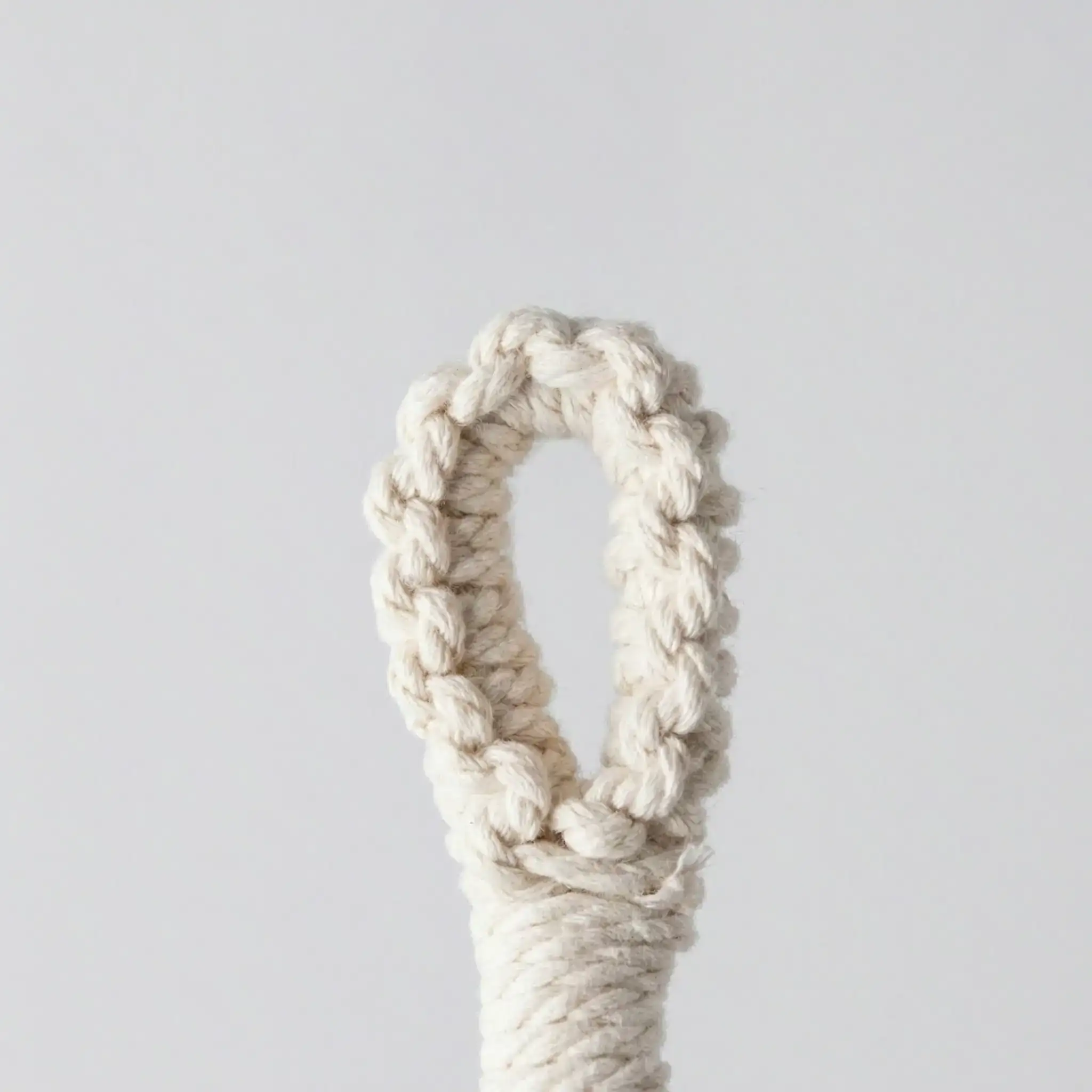 Makramee-amppeli Koivuhelmi (ilman ruukkua)